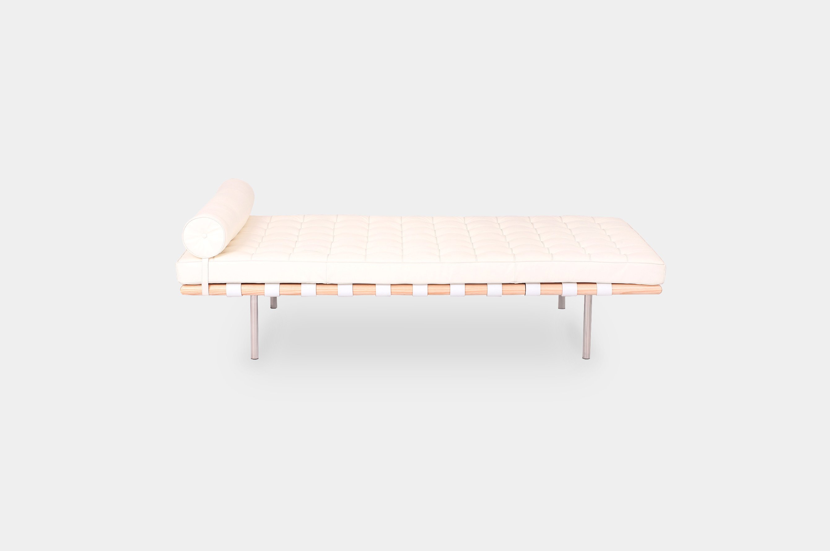 Replica Barcelona Day Bed - White [DeskPro+]