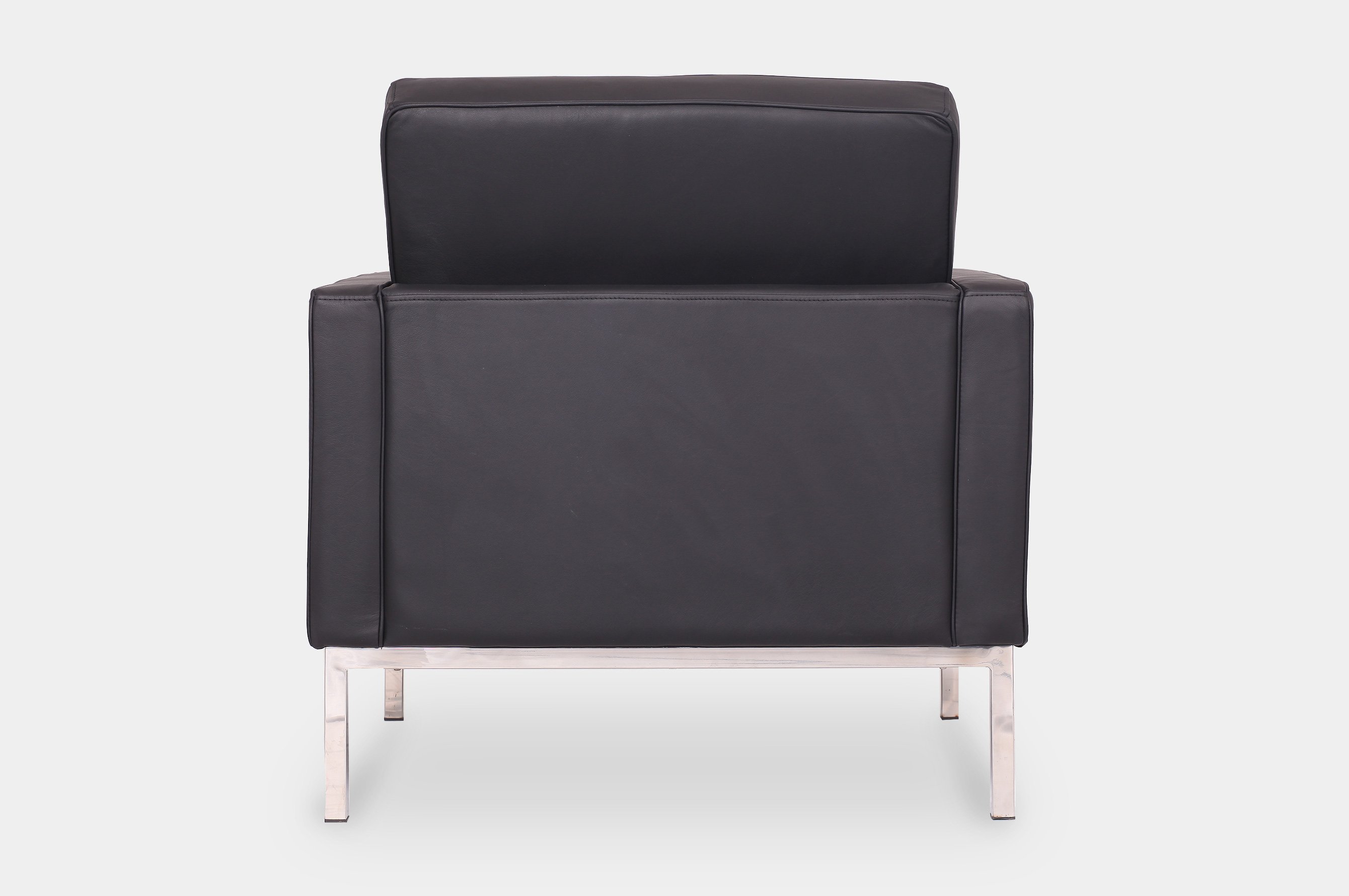 Replica Florence Knoll Armchair – Black Leather 4