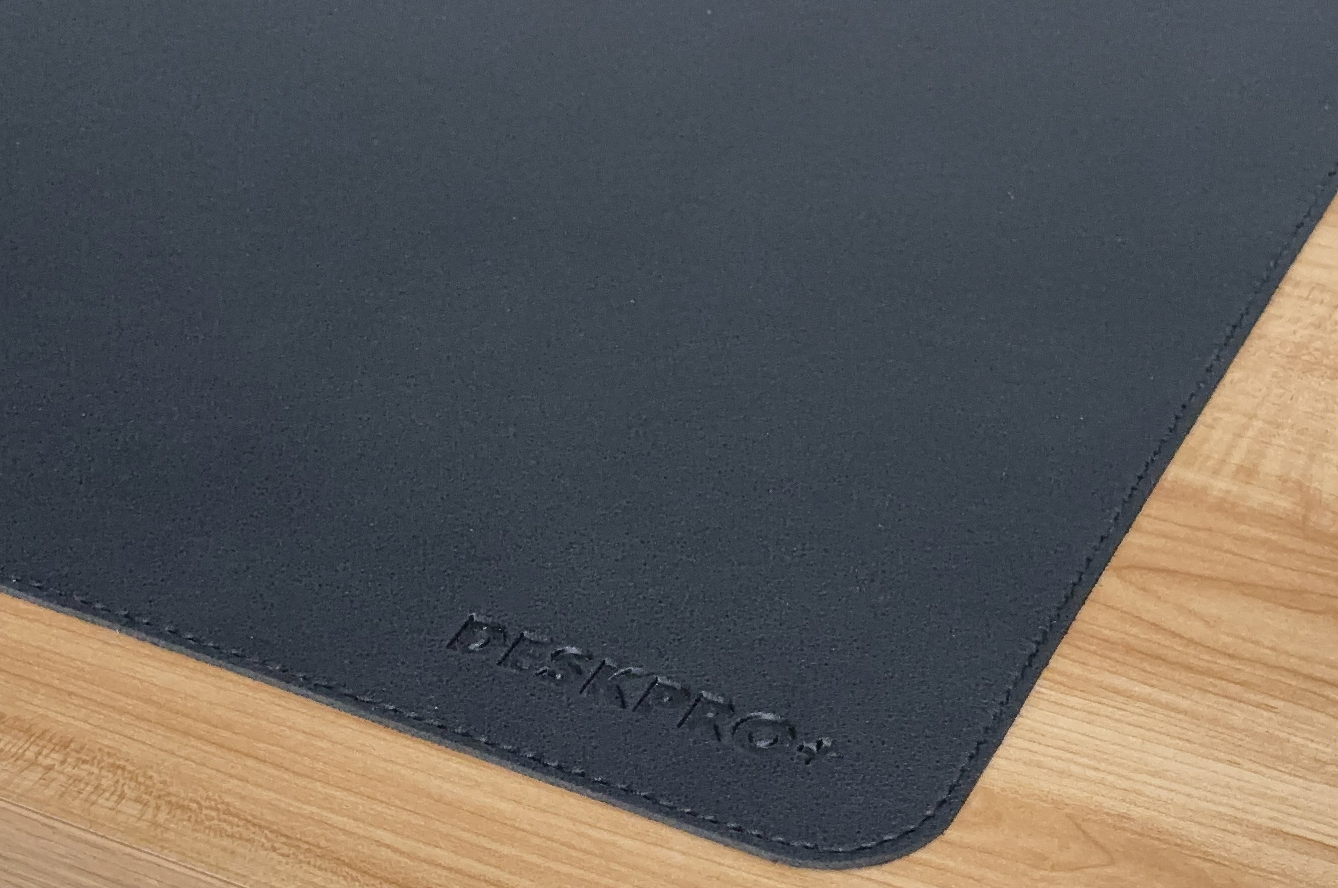 DeskPro+ Desk Pad – Black 3